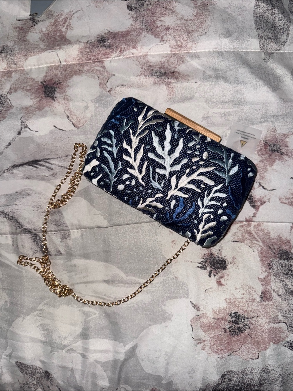 Shiraleah Navy Blue Leaf Embroidered Chain Clutch
